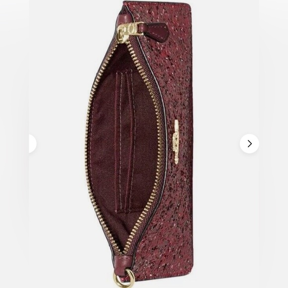 Coach Boxed Small Wristlet With Heart Glitter Raspberry Red BN w/ Tags - No Box - Picture 4 of 12